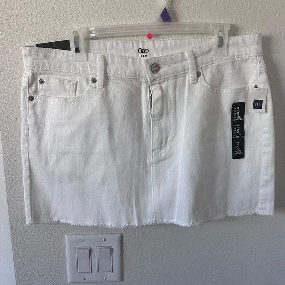 Gap White Denim Skirt size 10 NWT - Picture 1 of 5